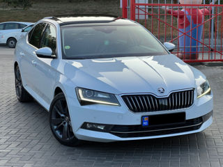 Skoda Superb foto 4