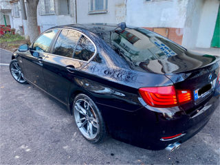 BMW 5 Series foto 5