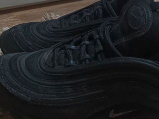 Vînd ,,yeezy foarm runnes" şi ,, nike 97"  marimea 41 foto 3