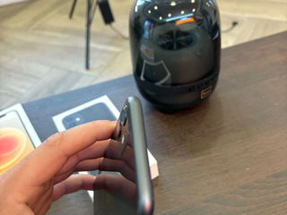 iPhone 11  foto 3