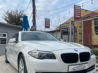 BMW 5 Series foto 1