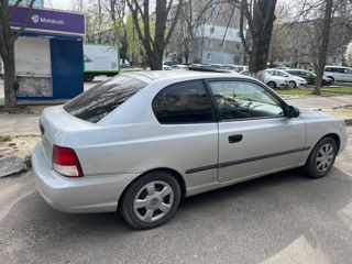 Hyundai Accent фото 2