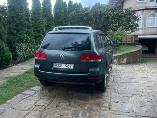 Volkswagen Touareg foto 2