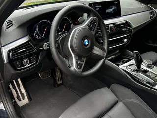 BMW 5 Series foto 4