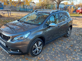 Peugeot 2008 foto 8