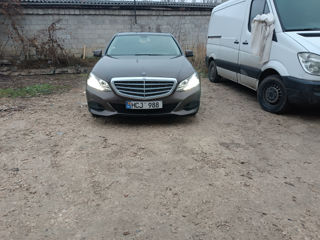 Mercedes E-Class foto 2