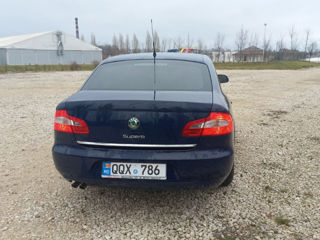 Skoda Superb foto 6