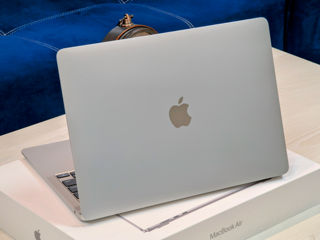 MacBook Air Retina 2022 (Apple M1/16Gb Ram/256Gb SSD/13.3" Retina) foto 8