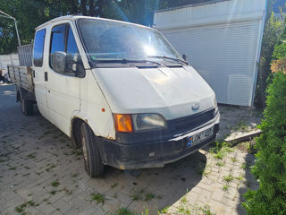 Ford  Tranzit  фото 0