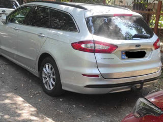 Ford Mondeo foto 2