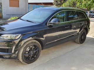 Audi Q7 foto 2