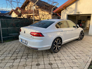 Volkswagen Passat foto 4