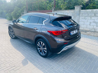 Infiniti QX30 foto 4