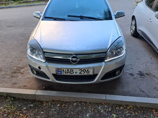 Opel Astra фото 2