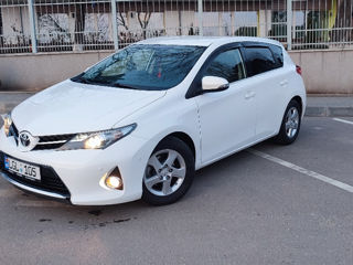 Toyota Auris foto 2