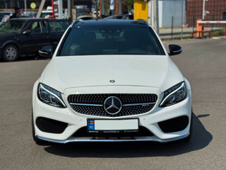 Mercedes C-Class фото 1