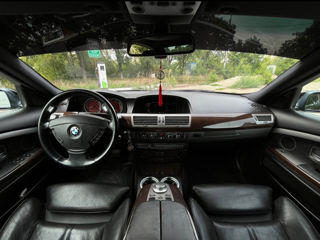 BMW 7 Series foto 8