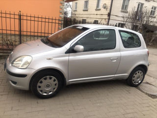 Toyota Yaris foto 8