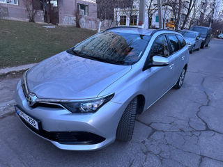 Toyota Auris foto 8