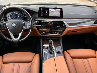 BMW 5 Series foto 5