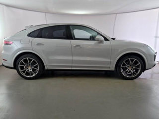 Porsche Cayenne Coupe foto 14