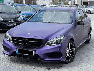 Mercedes E-Class foto 1