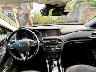 Infiniti Q30 foto 3