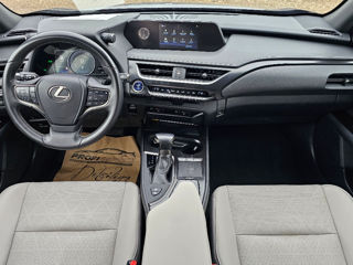 Lexus UX foto 8