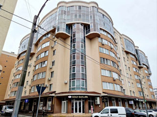 Apartament cu 2 camere, 62 m², Buiucani, Chișinău foto 11