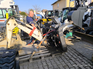 Экскаватор Bobcat 923S на мини-погрузчик с бортовым поворотом фото 1