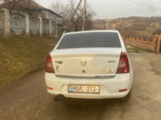 Dacia Logan foto 2