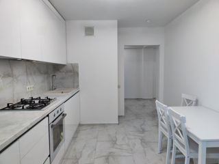 Apartament cu 2 camere, 65 m², Buiucani, Chișinău foto 6