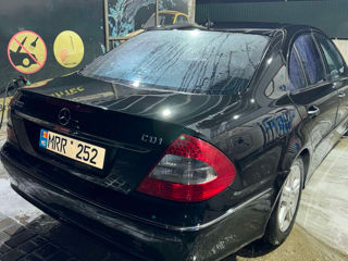 Mercedes E-Class foto 4