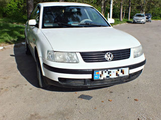 Volkswagen Passat foto 2