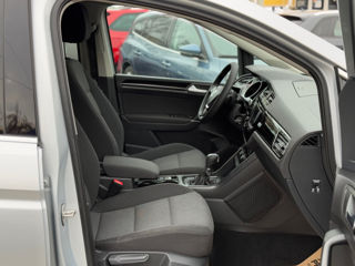 Volkswagen Touran foto 16