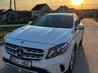 Mercedes GLA foto 2