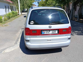 Volkswagen Sharan foto 1