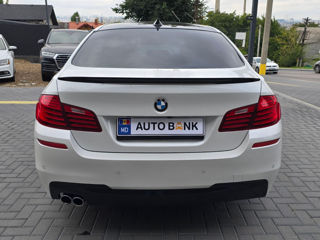 BMW 5 Series foto 7