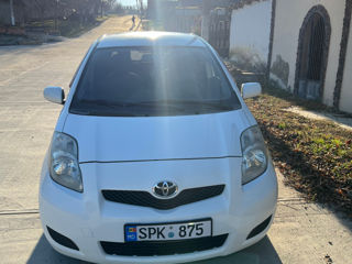 Toyota Yaris foto 2