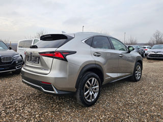 Lexus NX Series foto 4