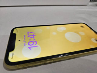 Apple iPhone 11 - 64 GB - Yellow foto 3