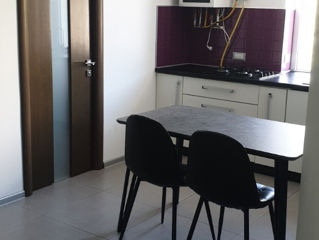 Apartament cu 2 camere, 55 m², Botanica, Chișinău foto 3