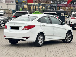 Hyundai Solaris foto 4