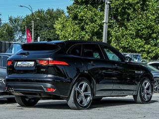 Jaguar F-PACE foto 2