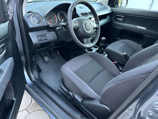 Mazda 2 foto 8