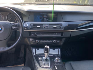 BMW 5 Series foto 6