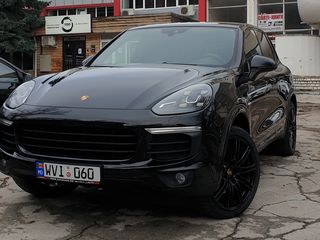 Porsche Cayenne foto 6