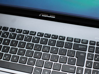 ноутбук Asus k550j i7 / 8GB / GTX 950 фото 2