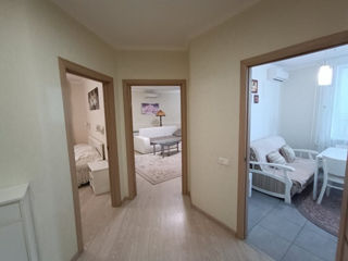 Apartament cu 2 camere, 70 m², Centru, Chișinău foto 9