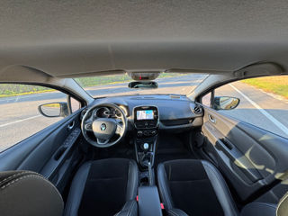 Renault Clio foto 15